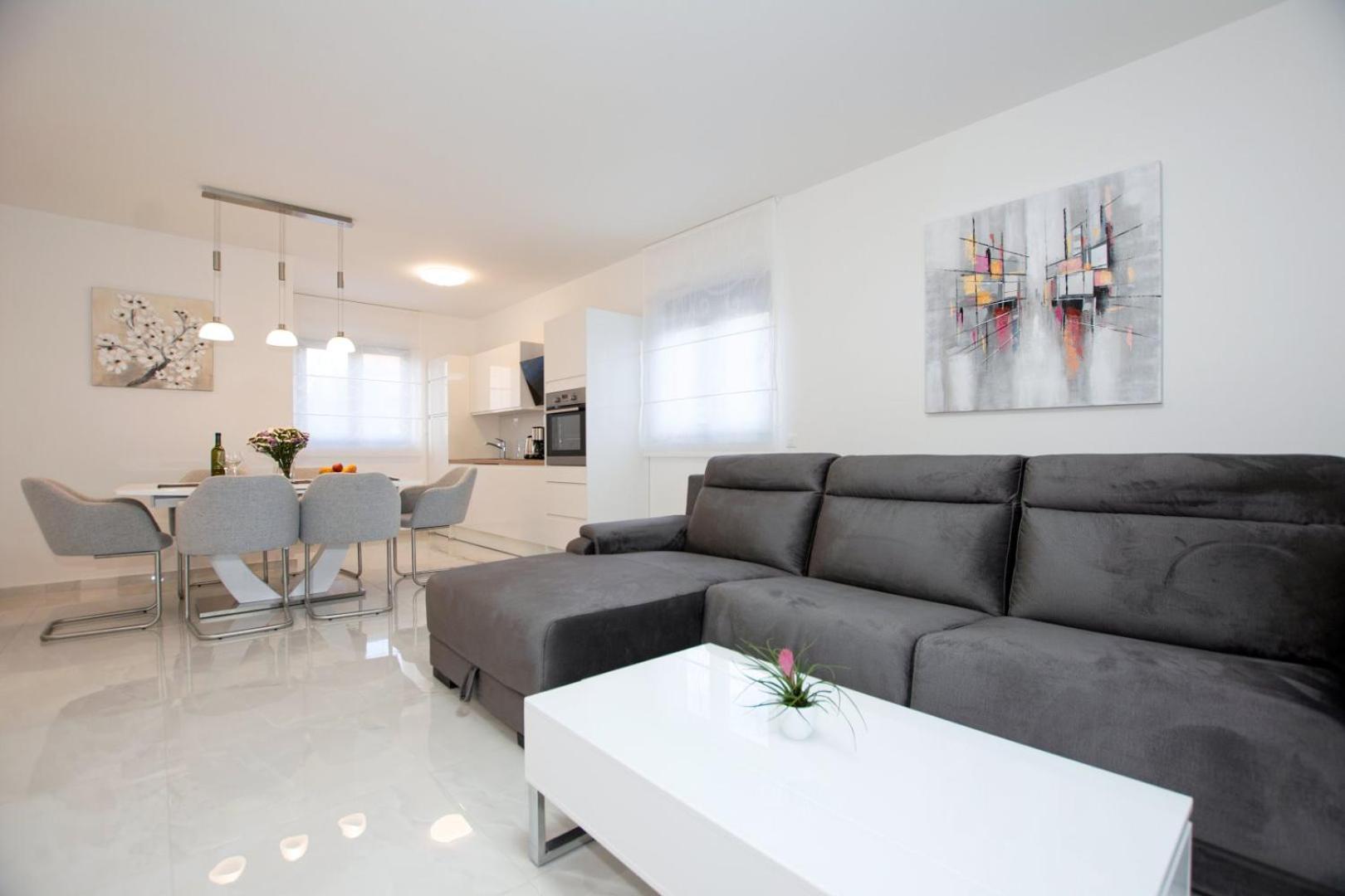 Villa Stella - Crowonder Luxury Rent توراني المظهر الخارجي الصورة
